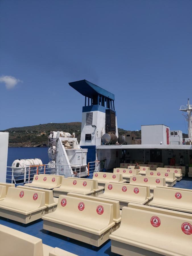 A Casa Da Pia Apartment Isola di Ustica Luaran gambar